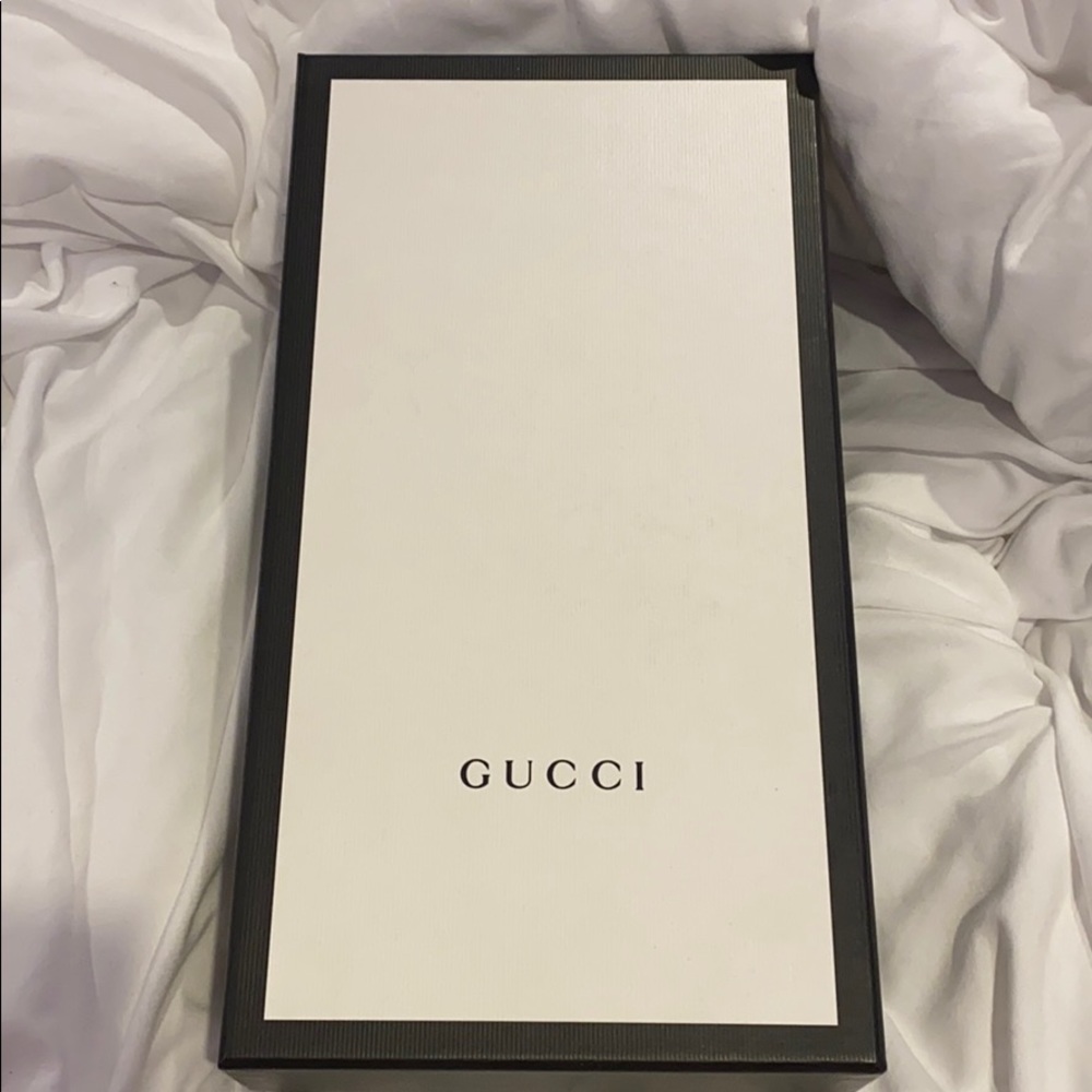 Authentic Women’s Rubber Gucci Slides